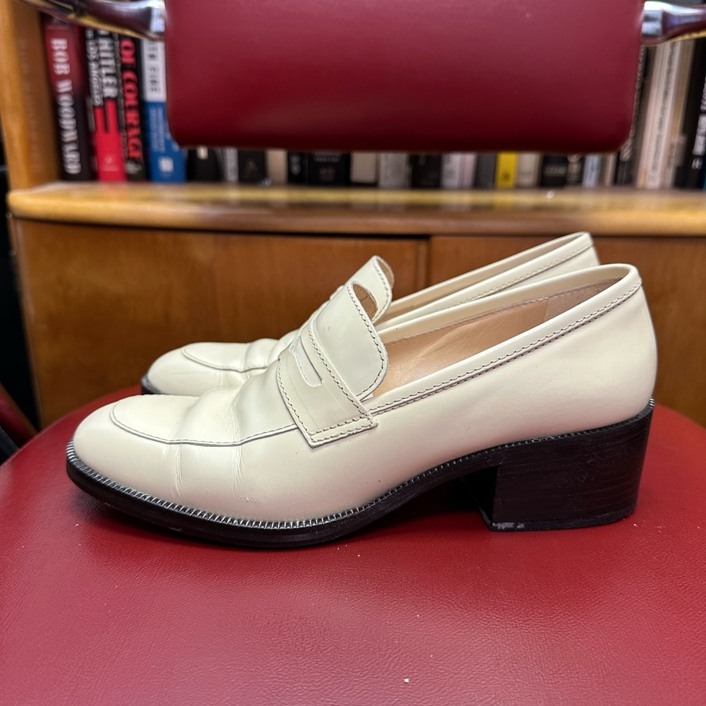 Calvin Klein cream loafers size 6